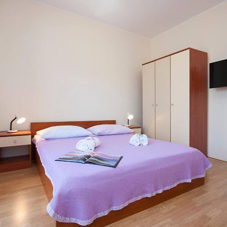Family Apartments & Rooms Mikelin Primošten Zewnętrze zdjęcie