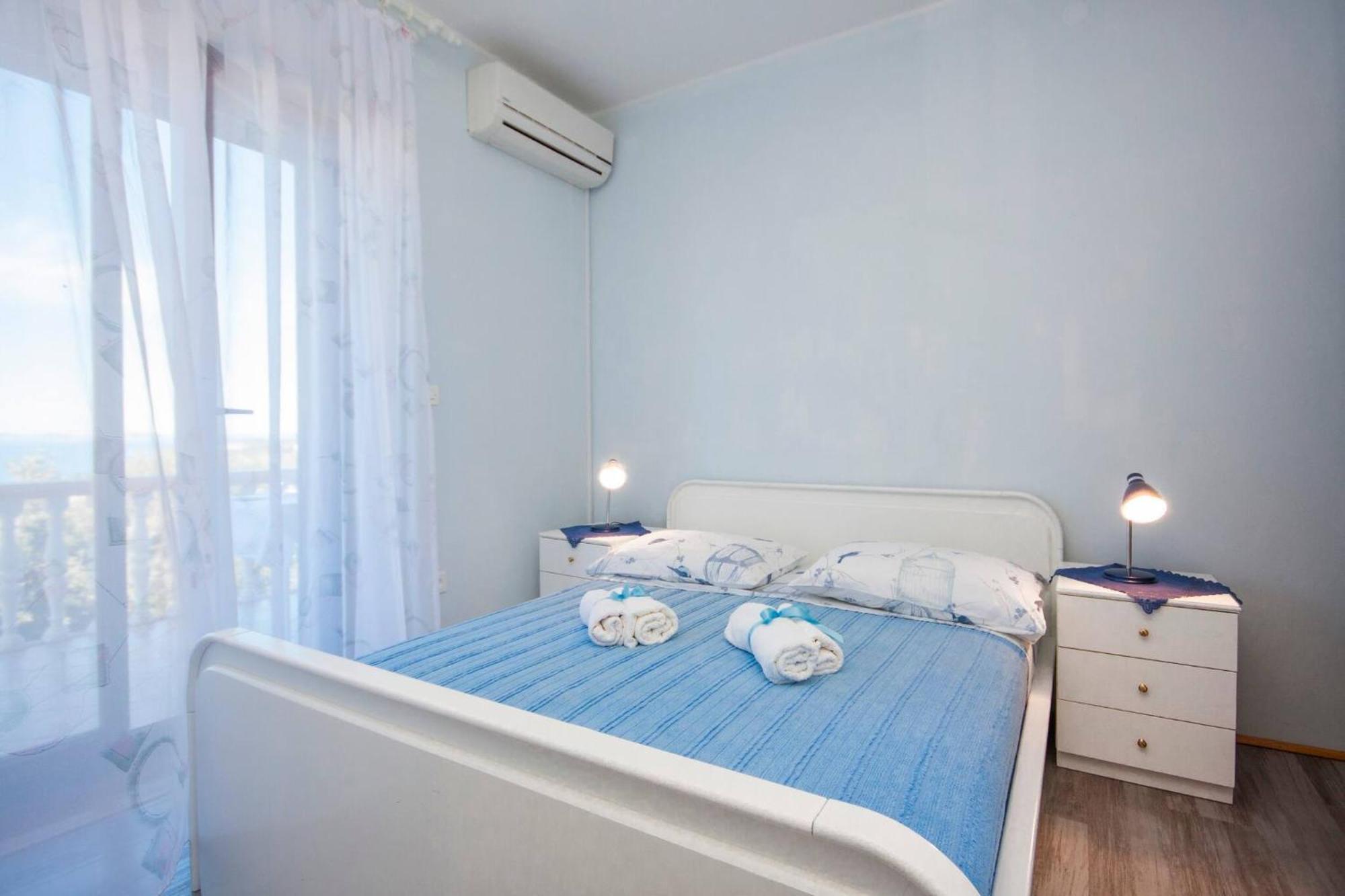 Family Apartments & Rooms Mikelin Primošten Zewnętrze zdjęcie