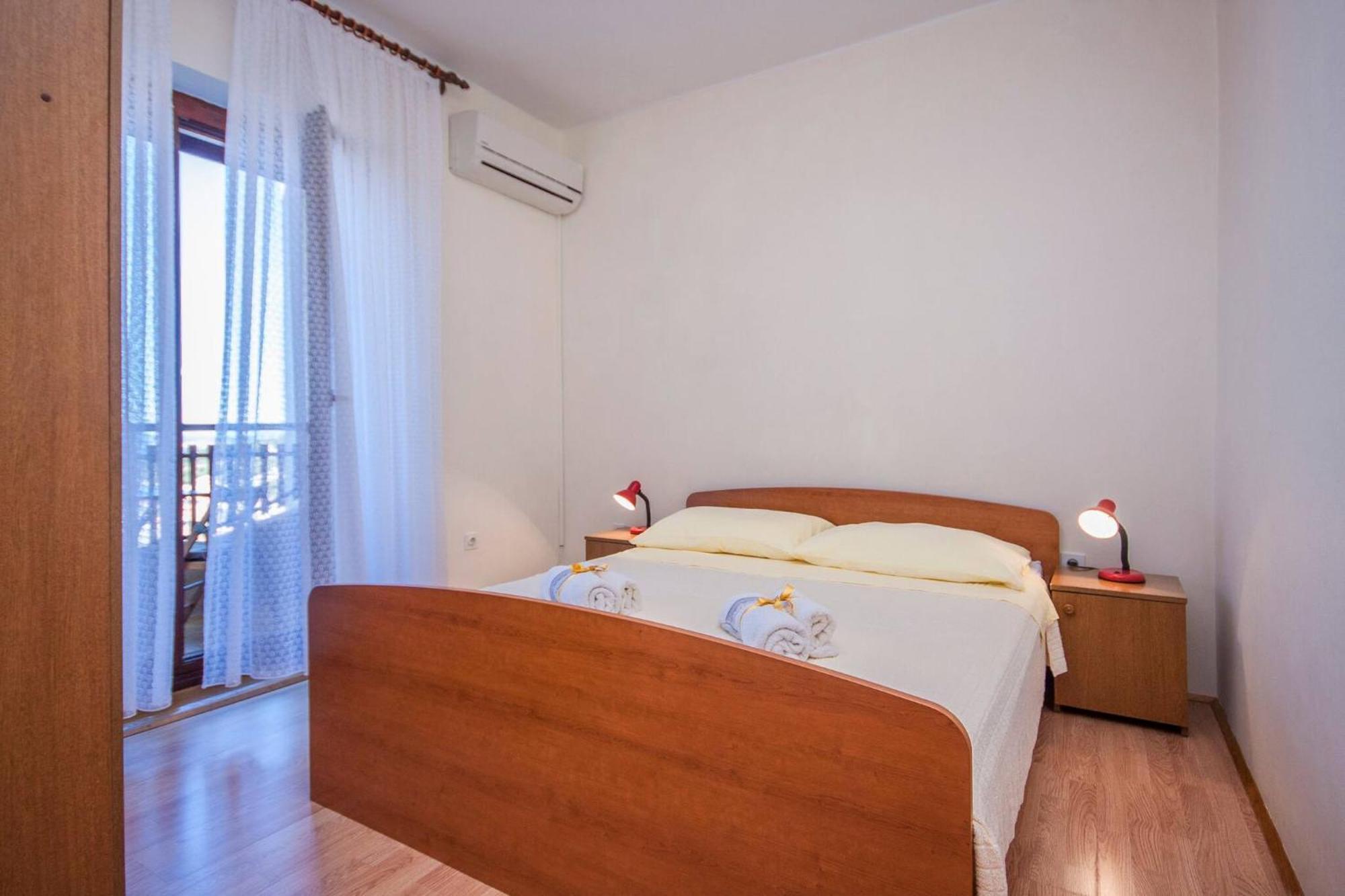 Family Apartments & Rooms Mikelin Primošten Zewnętrze zdjęcie